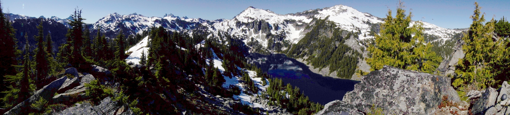 big heart lake panorama from point 5359 in alpine lakes wilderness, wa