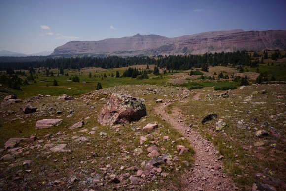 highline trail hiking through oweep basin